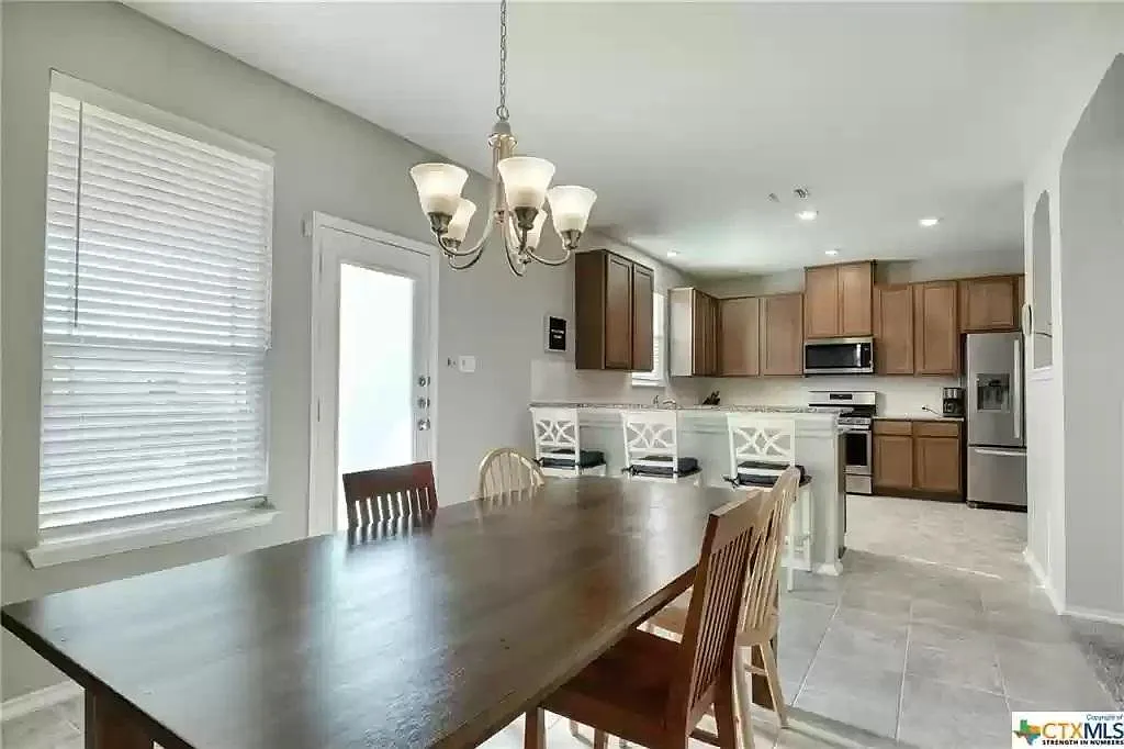 220 Danablu Dr — Photo 3