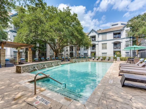 4000 Essex Ln APT 6209