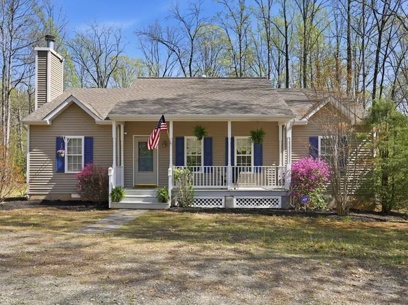 3917 Hatteras Ct, Bumpass, VA 23024
