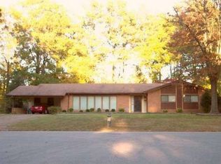 3924 Springfield Dr, Memphis, TN 38128