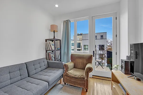 Rented by TorsX Inc | media 2