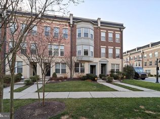 852 Regents Sq #343, Oxon Hill, MD 20745