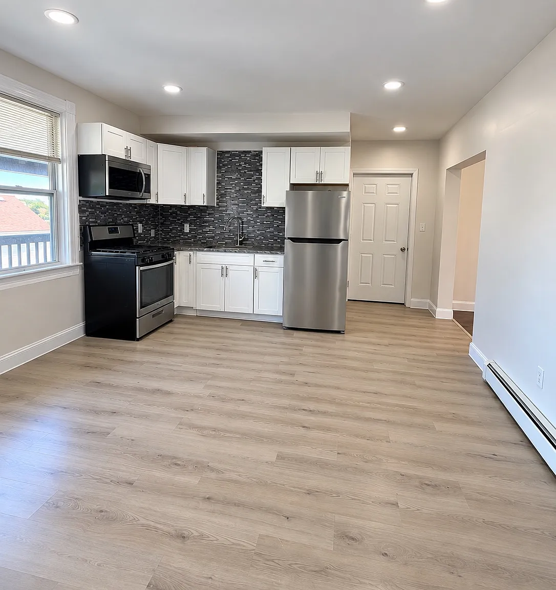 66 Terrace Ave — Photo 3