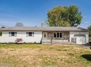 833 6th Ave, Toms River, NJ 08757