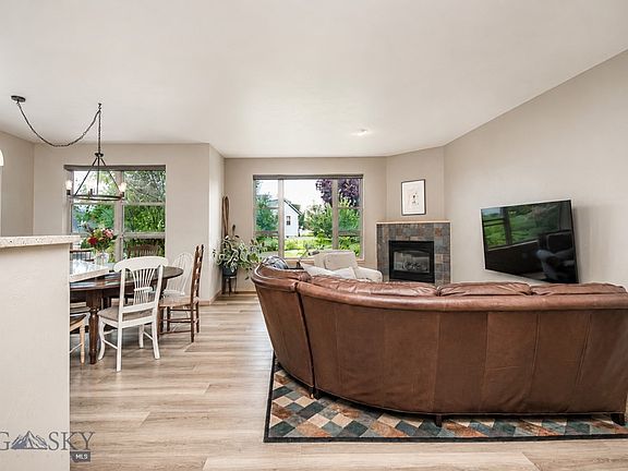 5th image of 65 W Clara Ct