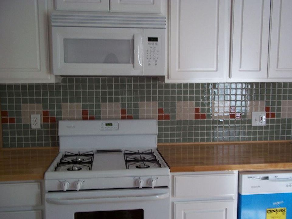 beautiful kitchen with brand new appliances