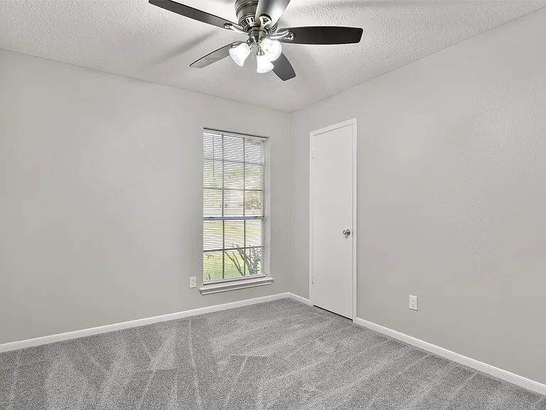 16010 Cedar Gully Dr — Photo 20