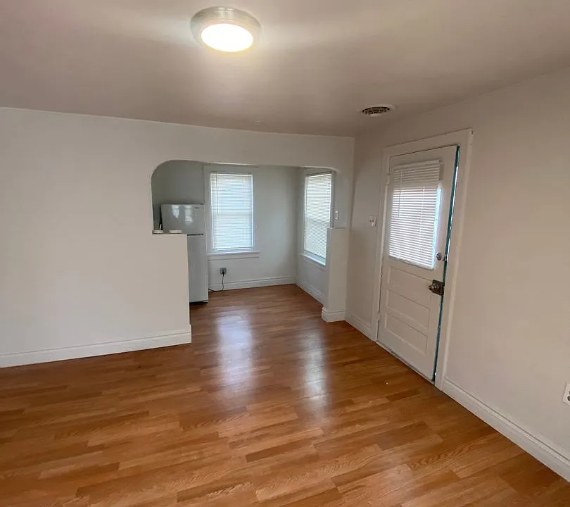 3965 S Broadway Blvd #5