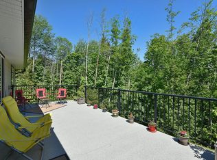 7808 Eagle Dr, Sunshine Coast, BC V7Z1A3