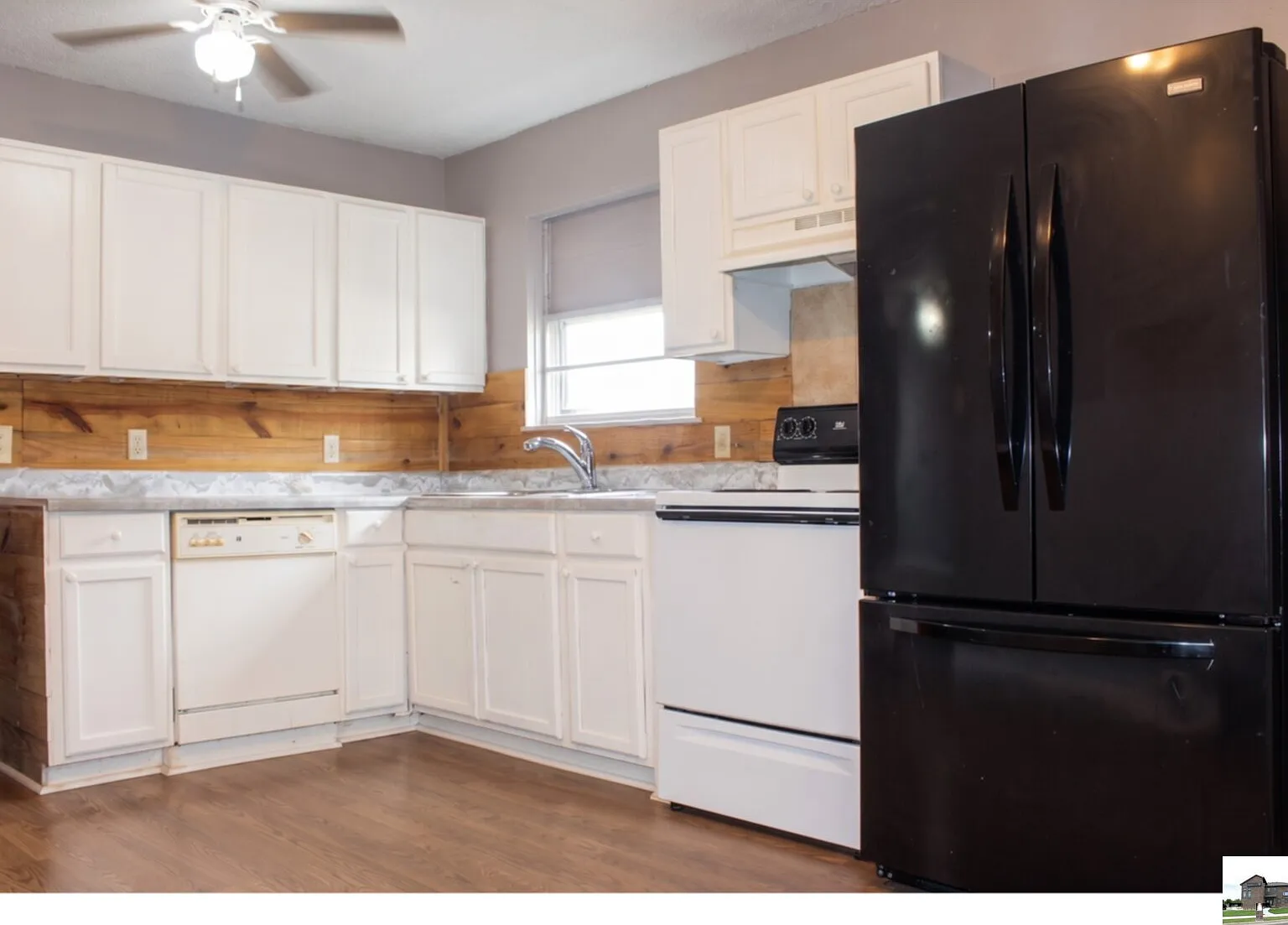 4 bed, 2.0 bath, 1220 sqft, $1,200 — Photo 4