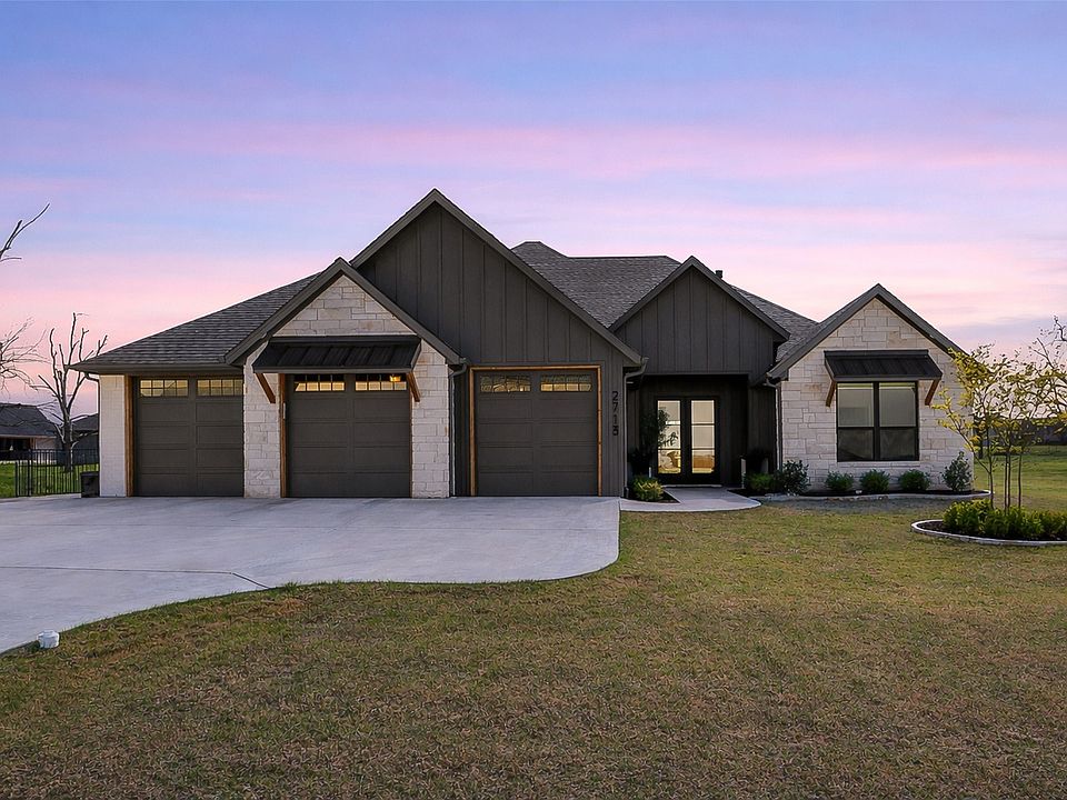 1st image of 2713 Village Rd