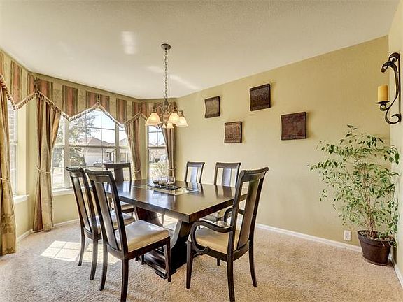 4th image of 340 King Elder Ln