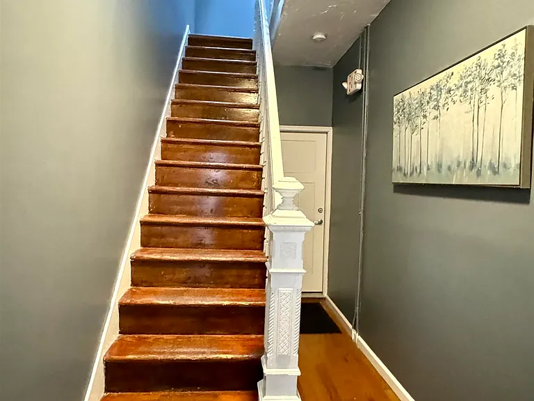 118 Parkview Ave #2 — Photo 34