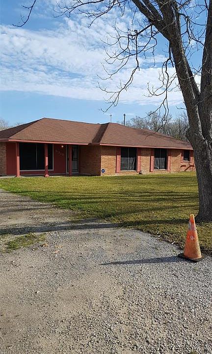 1st image of 5319 S Acres Dr