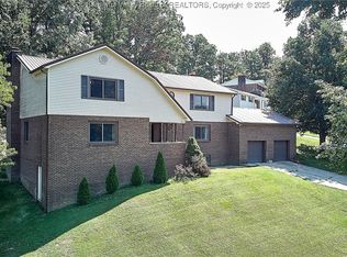 124 Morningside Dr, Elkview, WV 25071