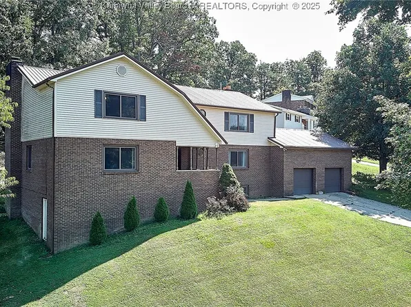 124 Morningside Dr, Elkview, WV 25071