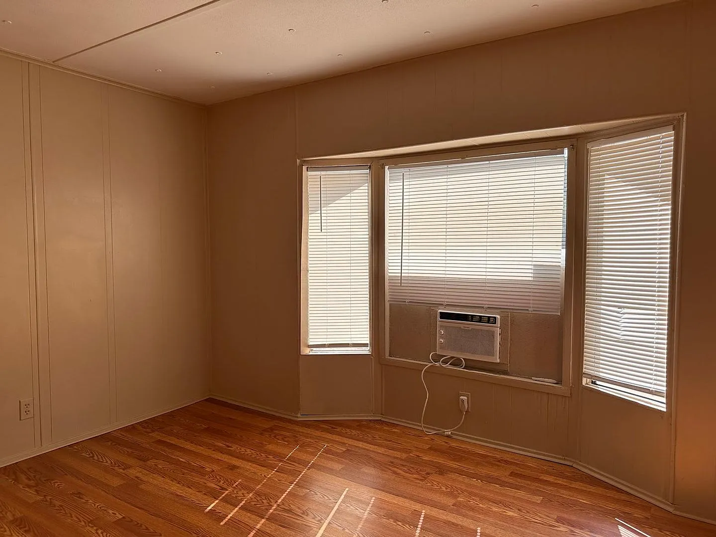 Creekside Mobile Homes — Photo 2
