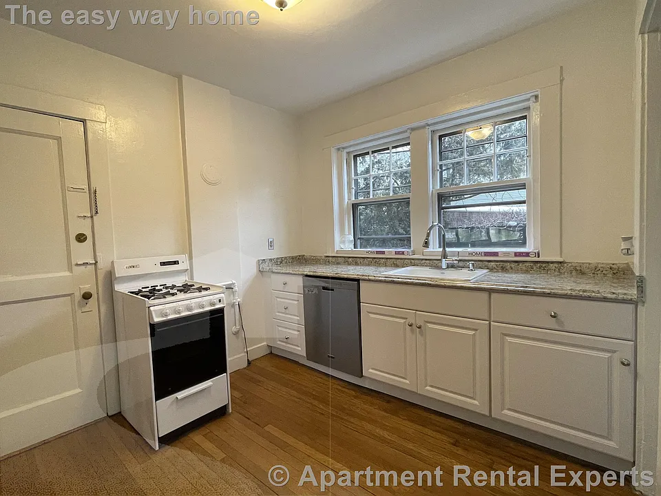 168 Norfolk St #2