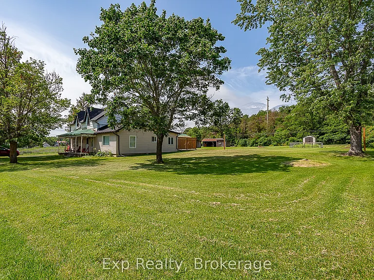 94 Latta Dr — Photo 2