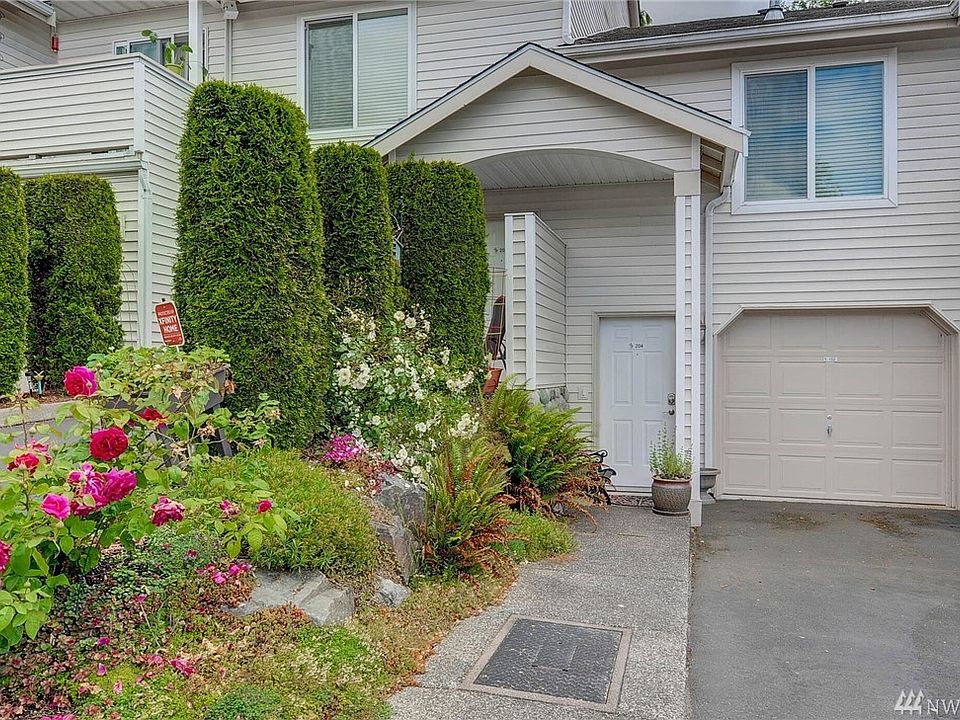 1st image of 8916 Meridian Pl NE #A204