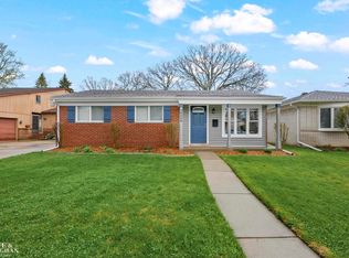 28008 Elba St, Saint Clair Shores, MI 48081