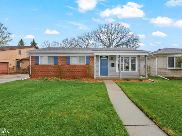 28008 Elba St, Saint Clair Shores, MI 48081