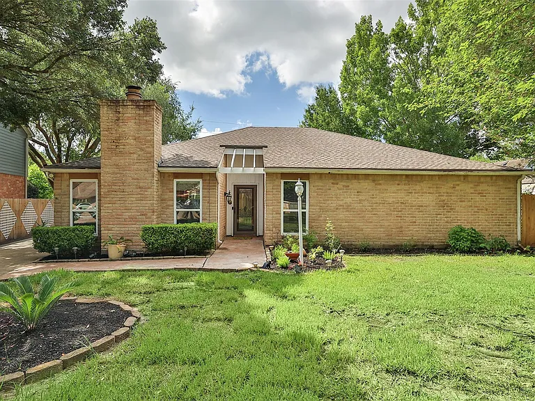8102 Tall Firs Ln — Photo 2