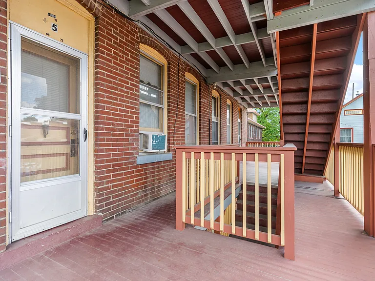 515 E Miller St #5 — Photo 10