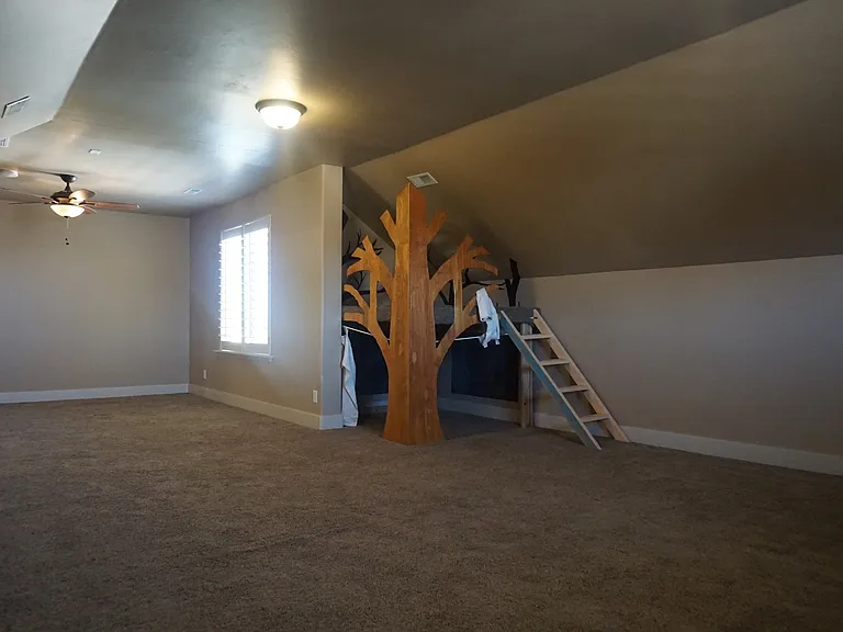 222 E Belle Glenn Cir — Photo 12