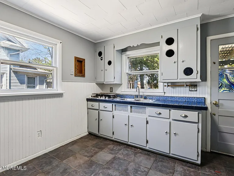 15 Woolley Ave — Photo 7