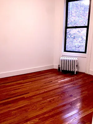 Rented by Evergreen Realty & Investments | media 17