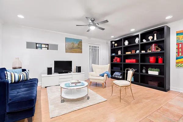 Sold by Compass | media 2