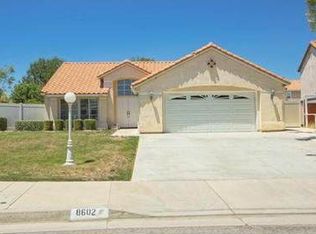 8602 Oakthorn Cir, Riverside, CA 92508