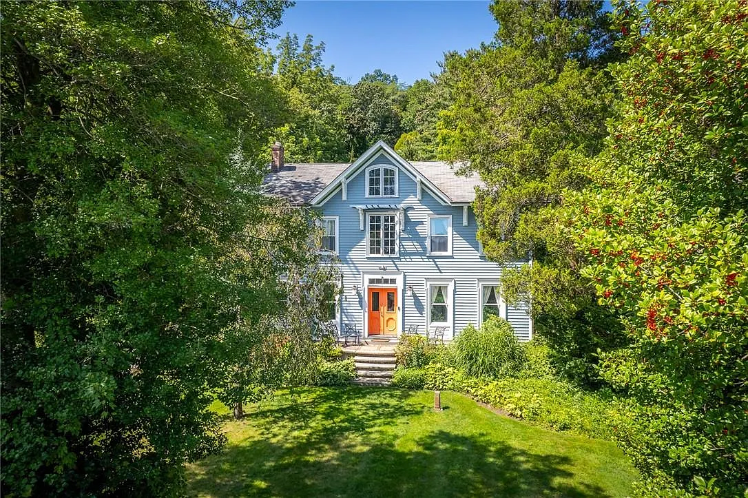 688 Piermont Avenue photo 1