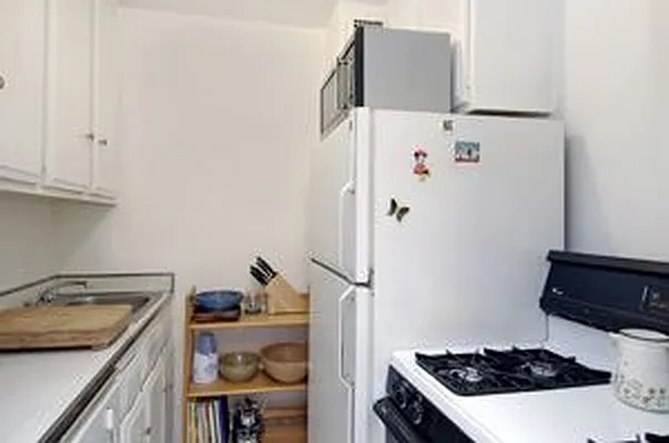 Rented by Douglas Elliman | media 6