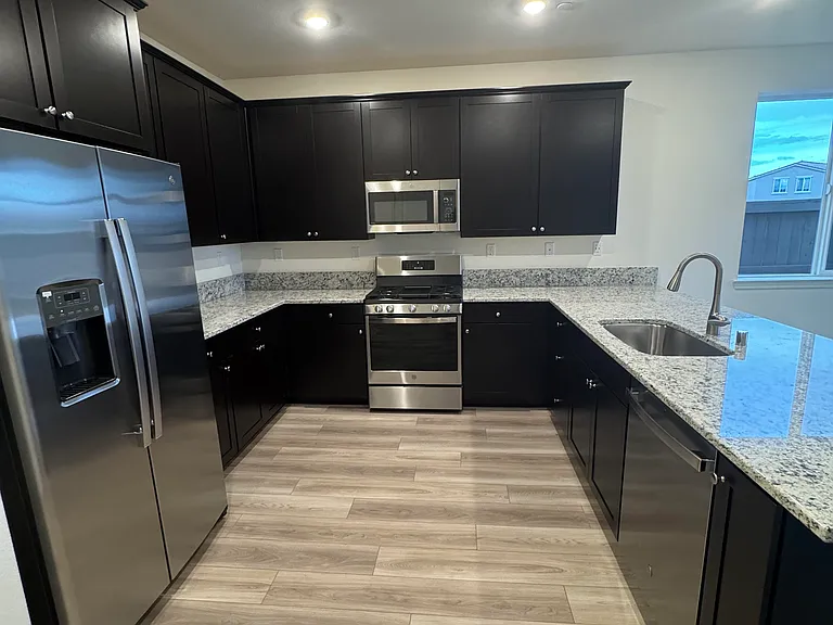 1759 Eagle Landing Dr — Photo 7