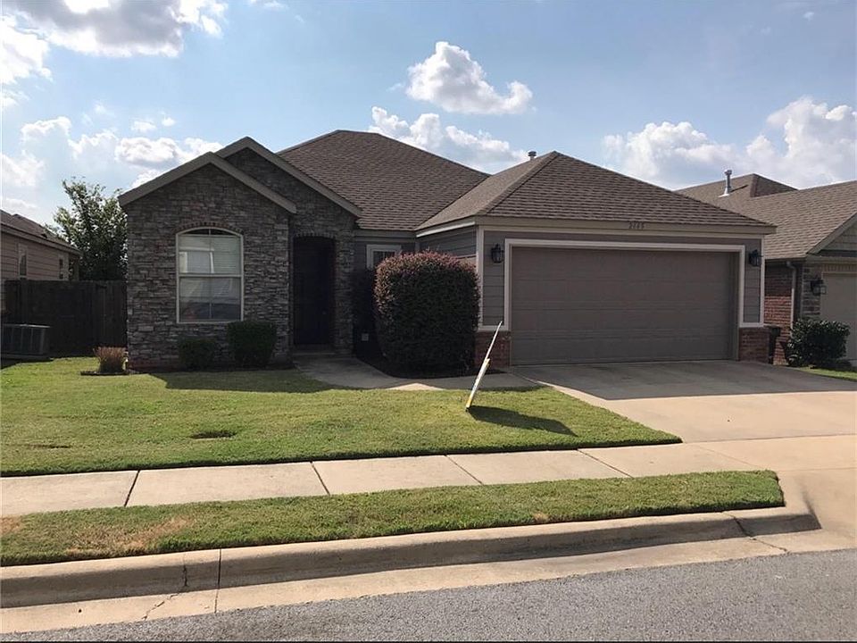 1st image of 2665 Sierra Ave