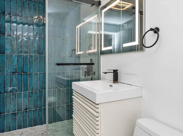 125-10 Queens Boulevard image 7 of 15