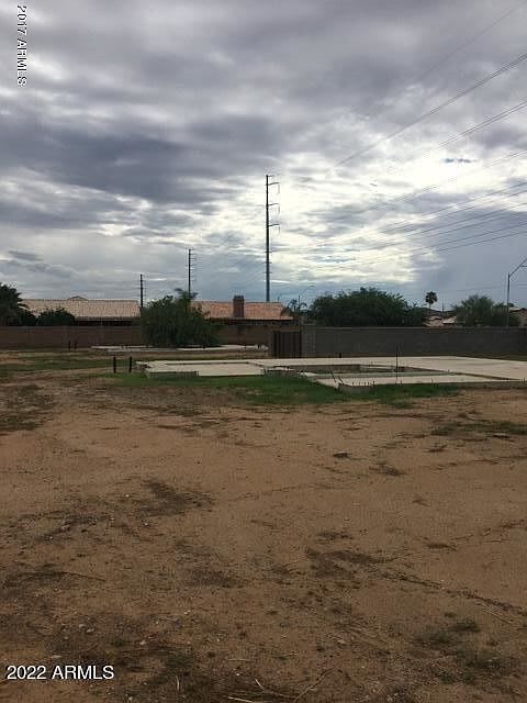 2nd image of 3005 E Renee Dr