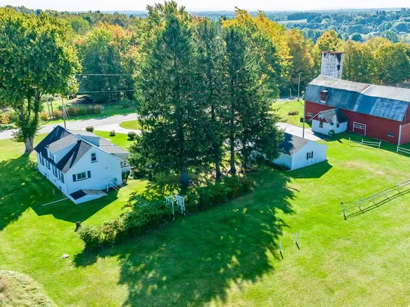 397 Phelps Rd, Honeoye Falls, NY 14472