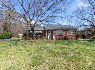 1007 E Blackstock Rd, Moore, SC 29369