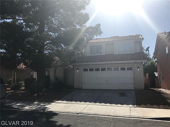 2nd image of 19 Fantasia Ln