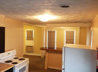 855 S Santa Fe Ave APT 2, Salina, KS 67401