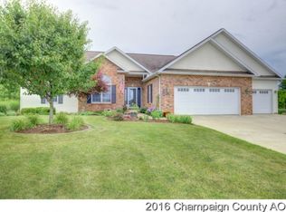910 Mathews Ln, Fisher, IL