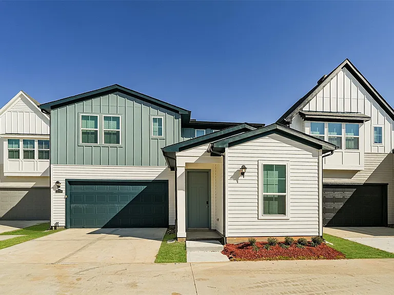 22706 Terrazzo Dr — Photo 1