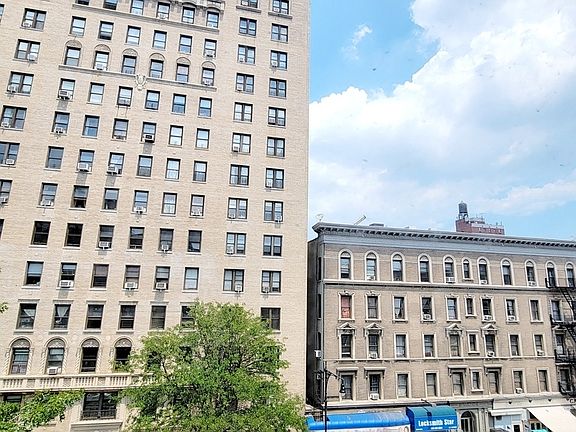 4th image of 204 W 106th St APT 41