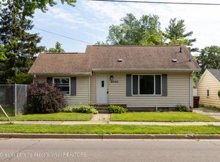 2600 Maplewood Ave, Lansing, MI 48910