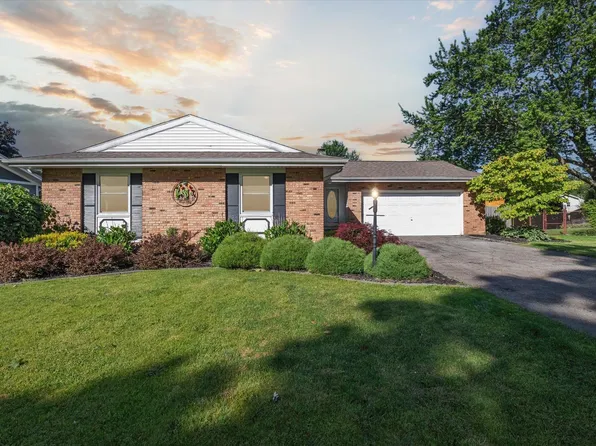 52415 Briarcliff Ln, South Bend, IN 46635