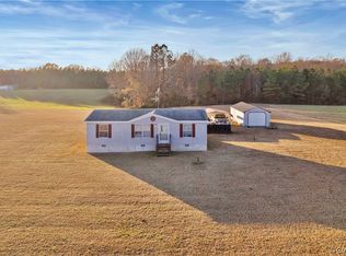 1320 Fernlea Rd, Tappahannock, VA 22560