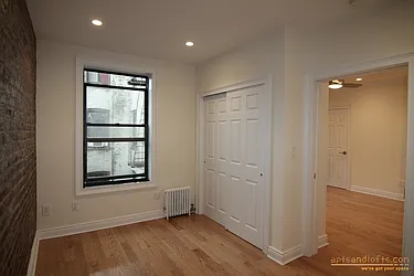 Rented by aptsandlofts.com